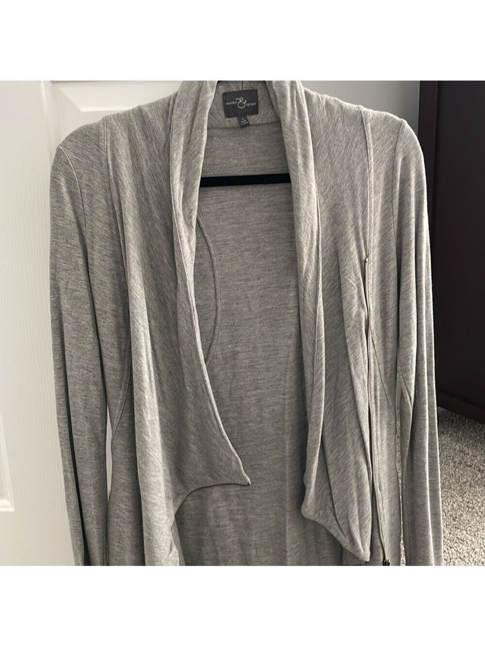 Market & Spruce Sweatshirt - Picture 5 of 6
